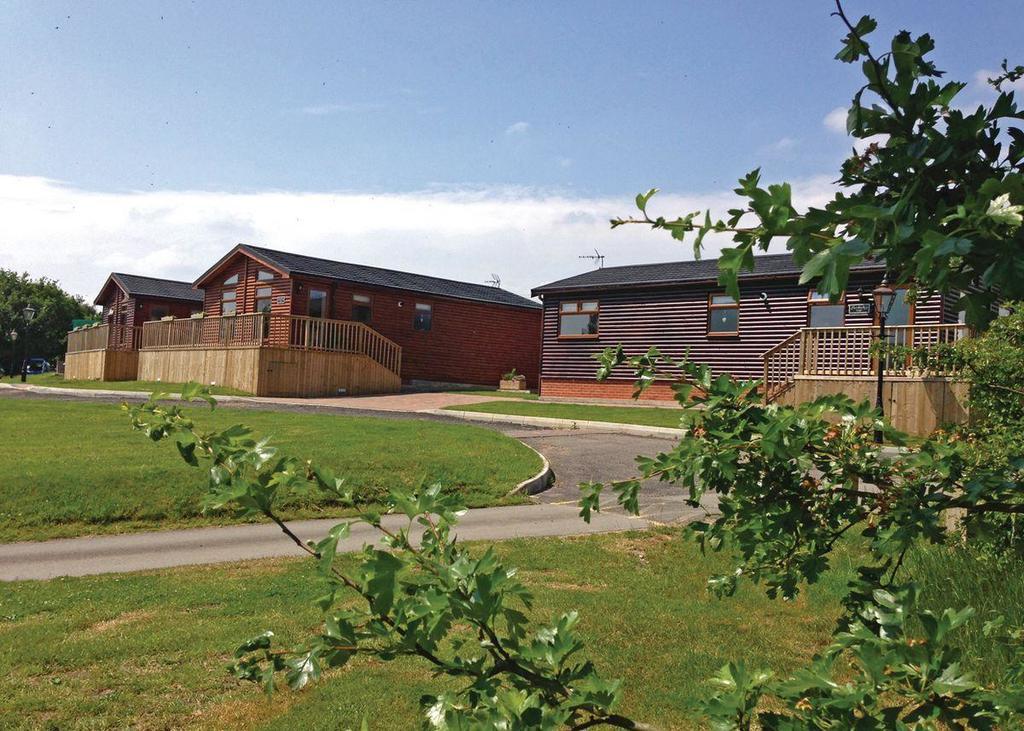 Weston Wood Lodges Мельбурн Экстерьер фото