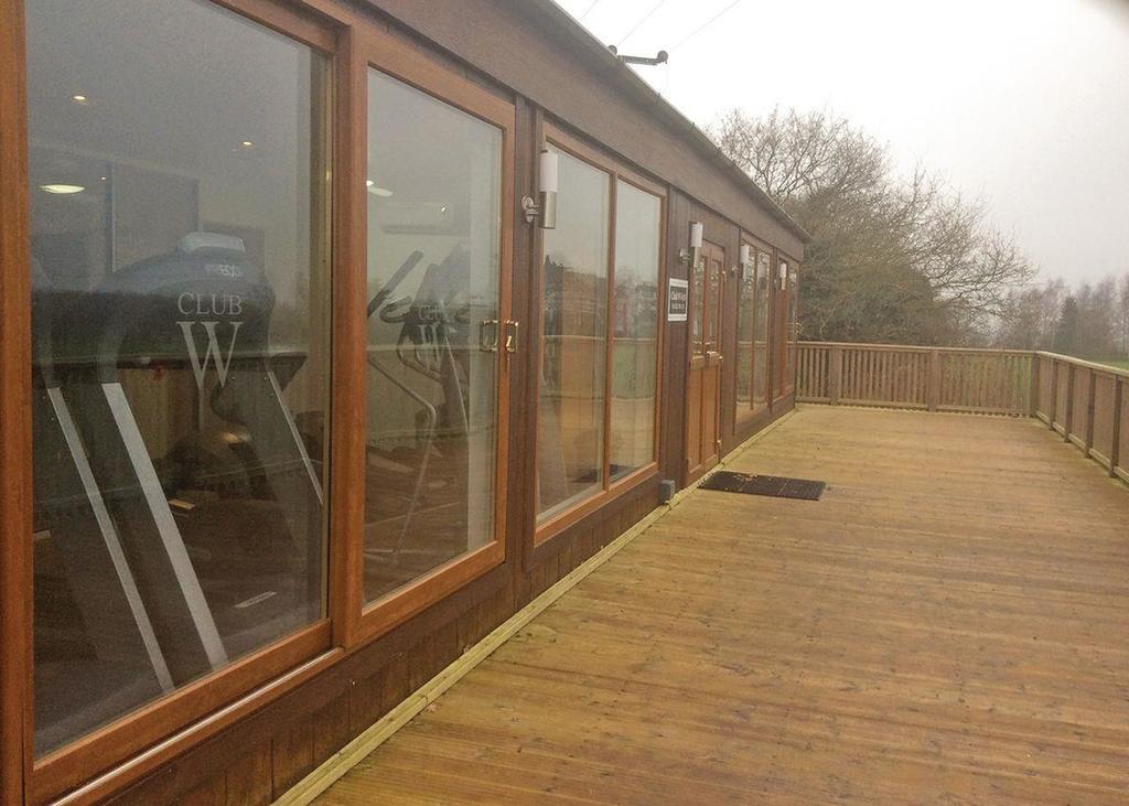 Weston Wood Lodges Мельбурн Экстерьер фото